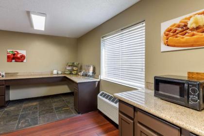 Quality Inn & Suites Steamboat Springs - image 3